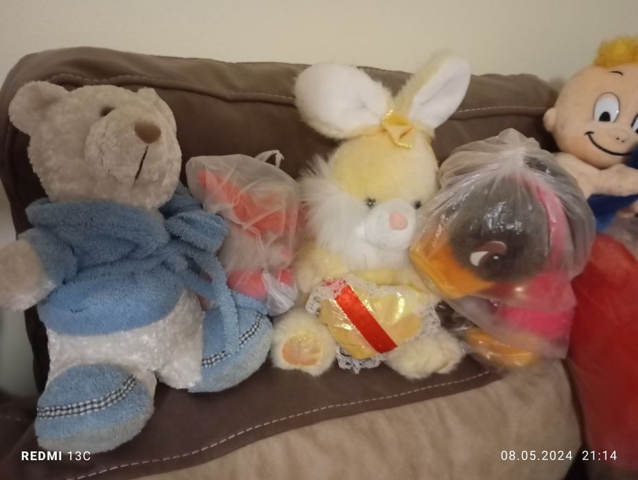 Jucarii diferite pt copii