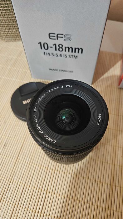 Обектив Canon EF-S 10-18mm f/4.5-5.6 IS STM в гаранция