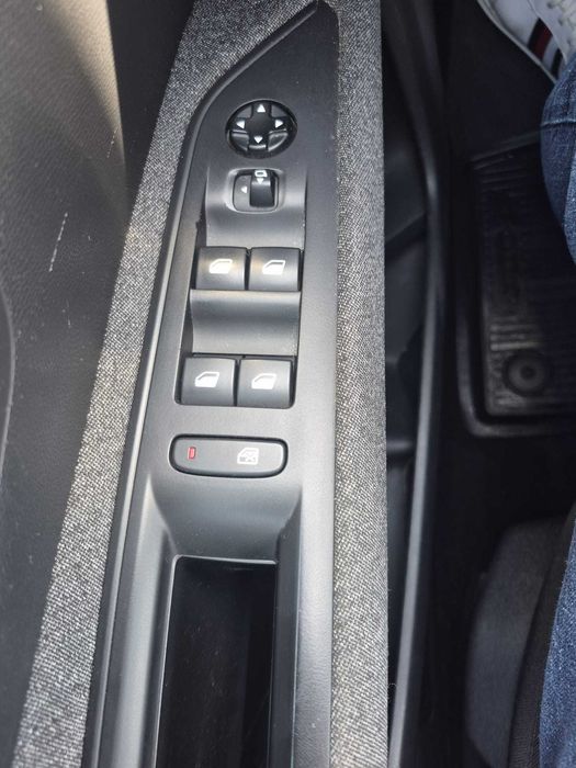 Peugeot 3008, 1.6BlueHDI, Iasi