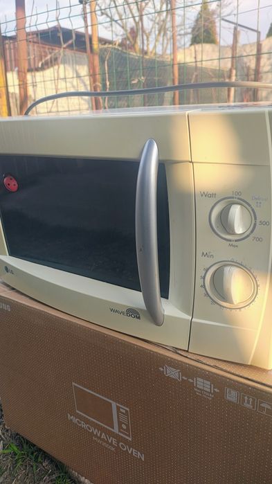Cuptor cu microunde LG.de vânzare