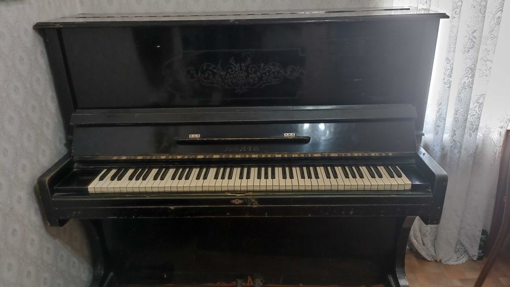 Продам фортепиано
