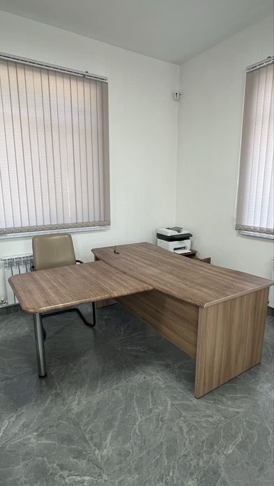 Продам письменный стол в отличном состоянии