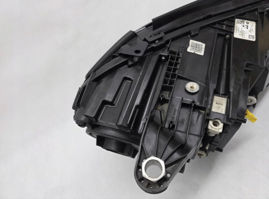 Ляв фар за Mercedes GLE W167