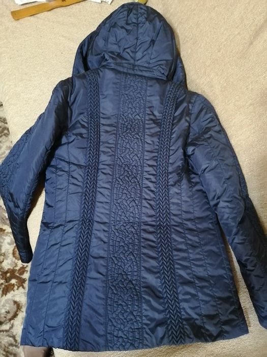 Пуховик женский(молодёжный) в отличном состоянии