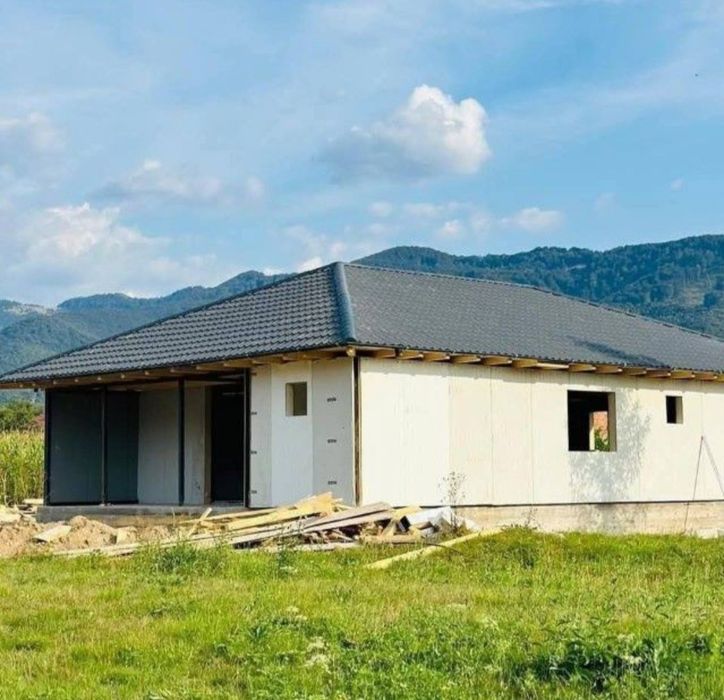 Executăm container modulare