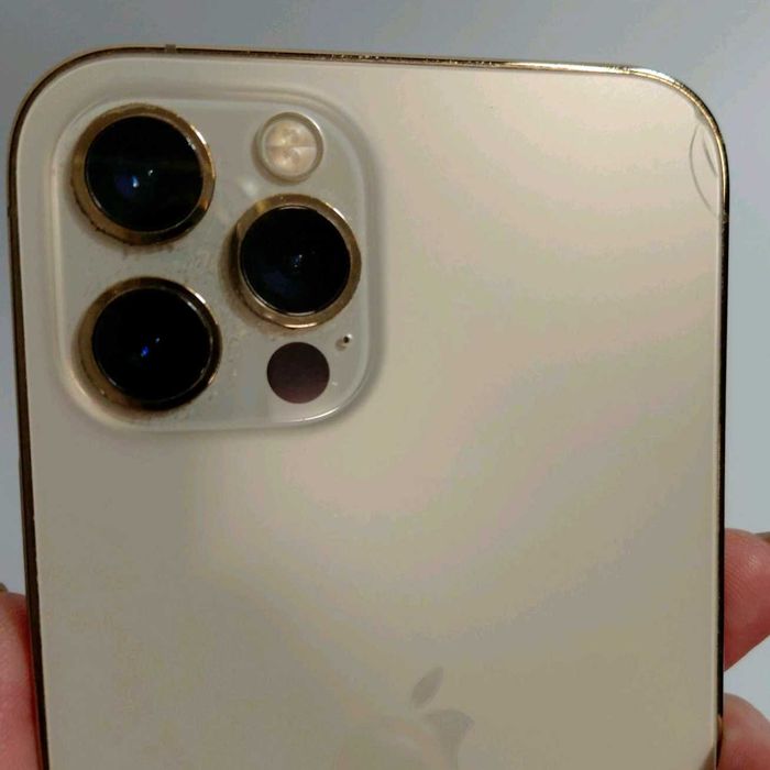 Смартфон Apple iPhone 12 Pro 128GB – добро техническо състояние