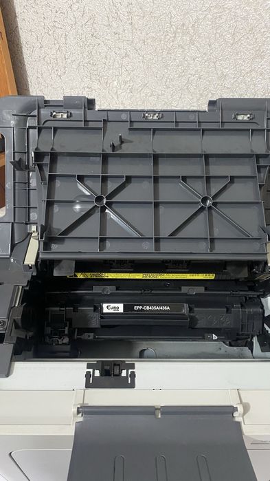 Продам принтер НР Р1505