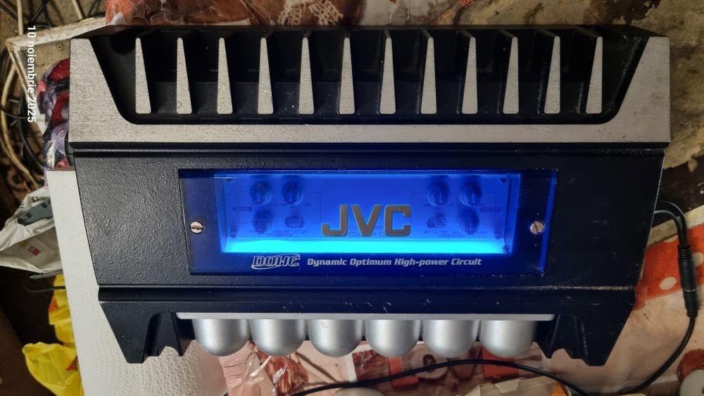 Amplificator auto 2/4 canale ,Mc Hammer,Jackson,Jvc