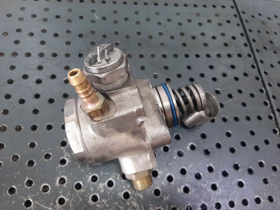 pompa inalta 1.0 b chz vw t-roc vw golf 7 skoda octavia 3 audi a3 8v  senzor defect