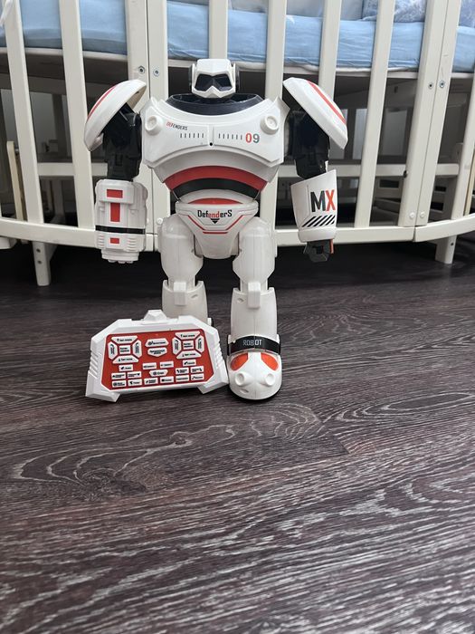 Продам игрушки роботов