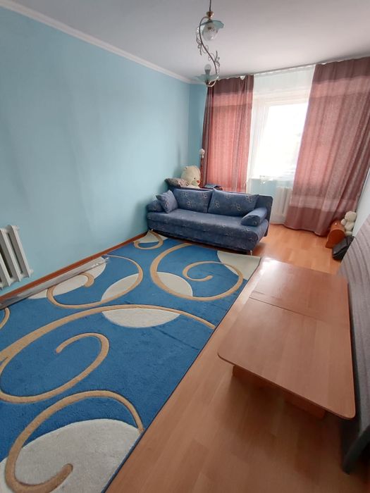 Продам 3 х комн, . 4 -77,  4 этаж.