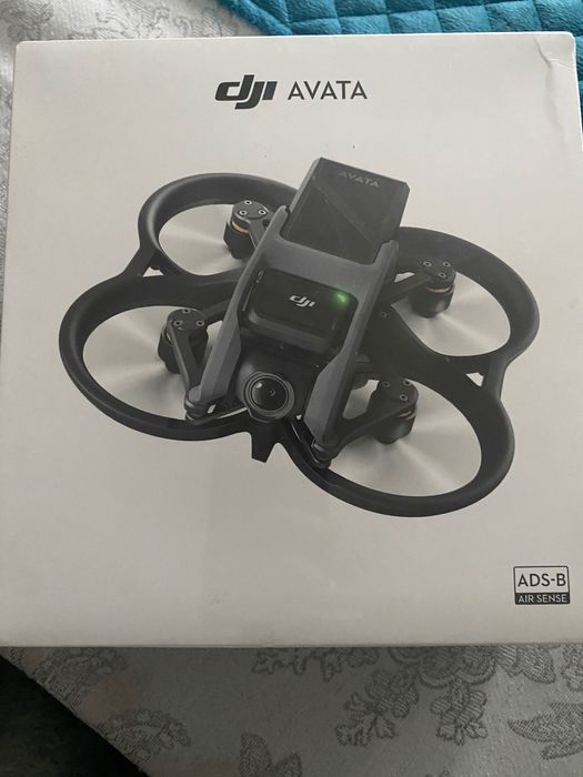 Drona profesională DJI Avata