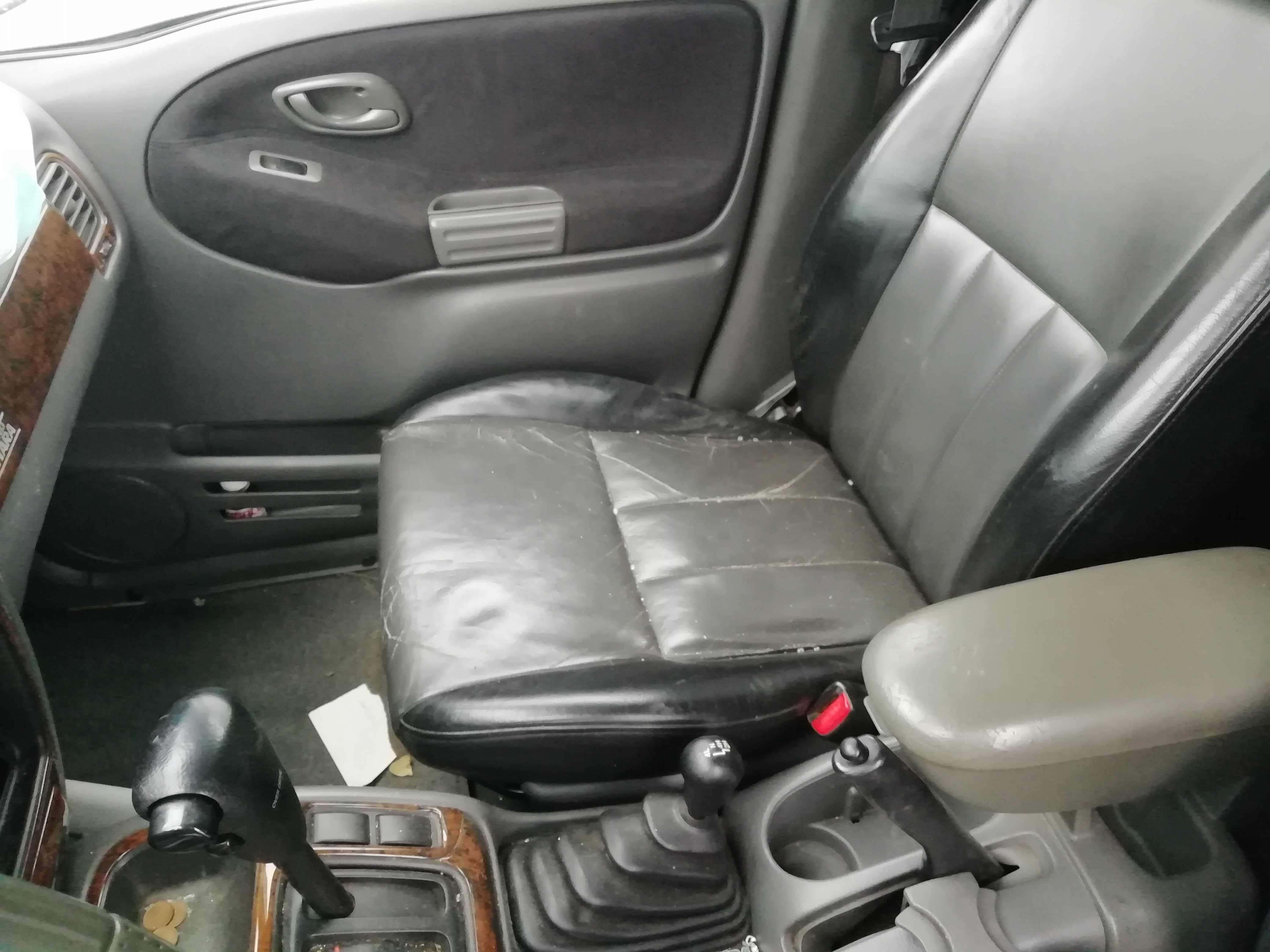 Сузуки Гранд Витара 2.0i автоматик гр. Карлово • OLX.bg