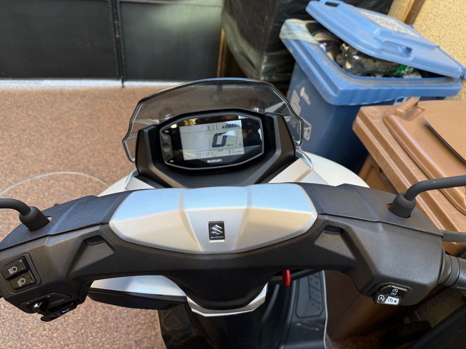 Suzuki Burgman 125 cm