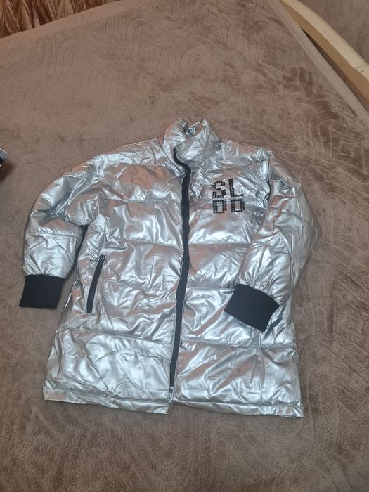 Продам куртку на мальчика