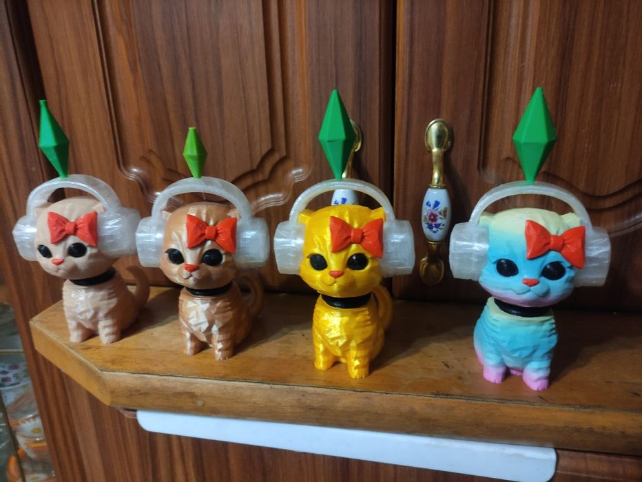 Продаютьса котики из симса с подвижной головой