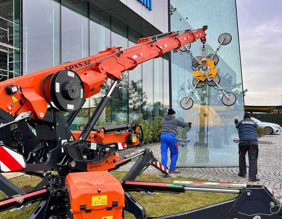 Închiriere macara spider București