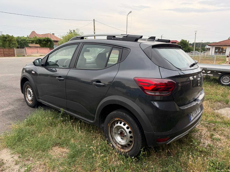 Dacia Sandero Stepway GPL usor avariat