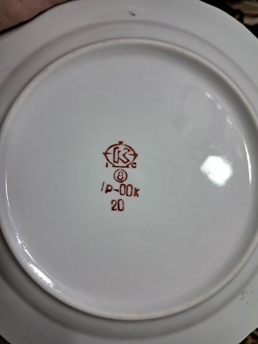 Тарелки для второго блюда  и глубокие Япония