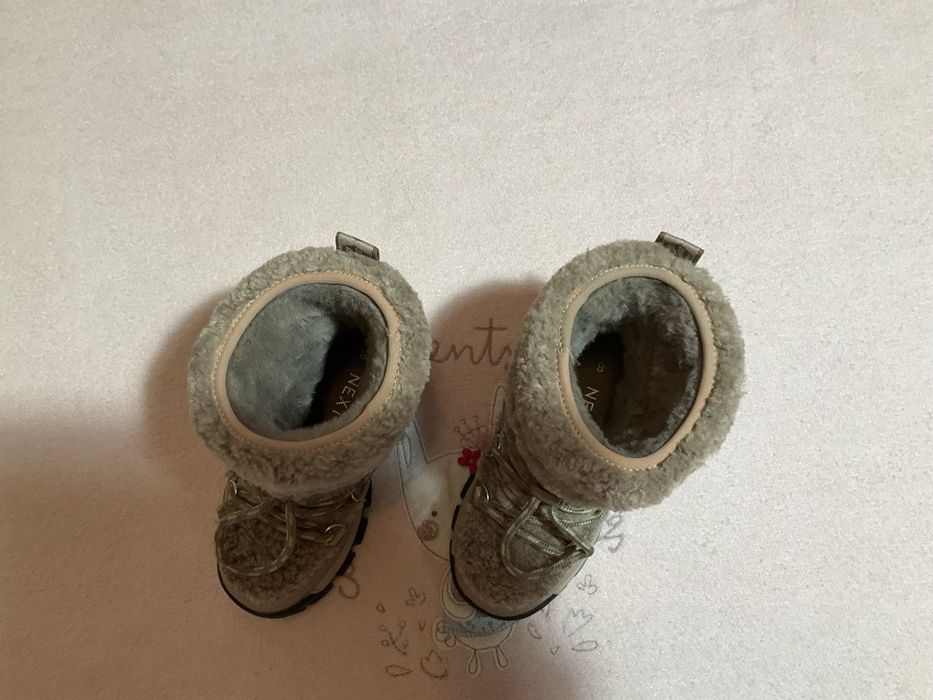 Сапоги для девочки 25.5 размера