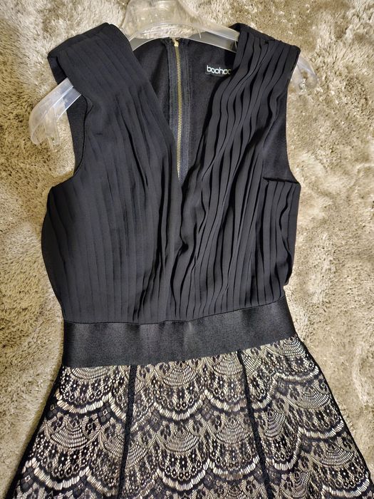 Стилна,къса рокля