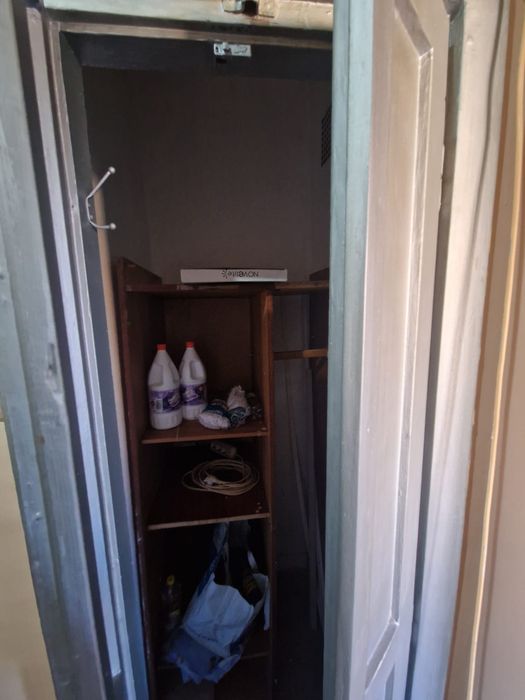 Vand apartament o camera