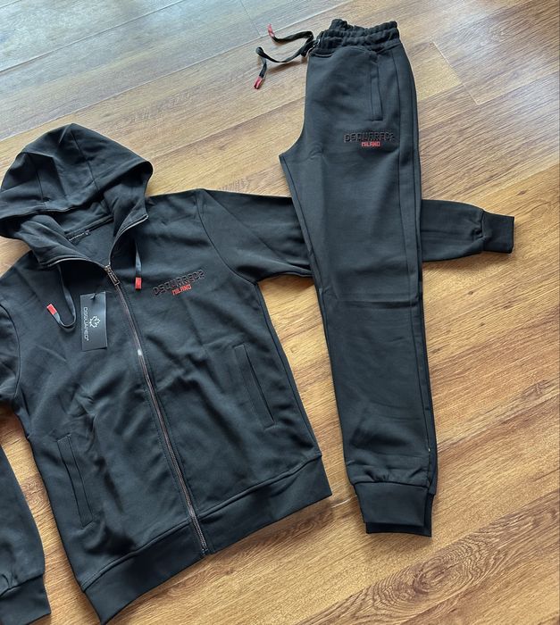 Мъжки,памучен,черен екип Dsquared с червено по логото