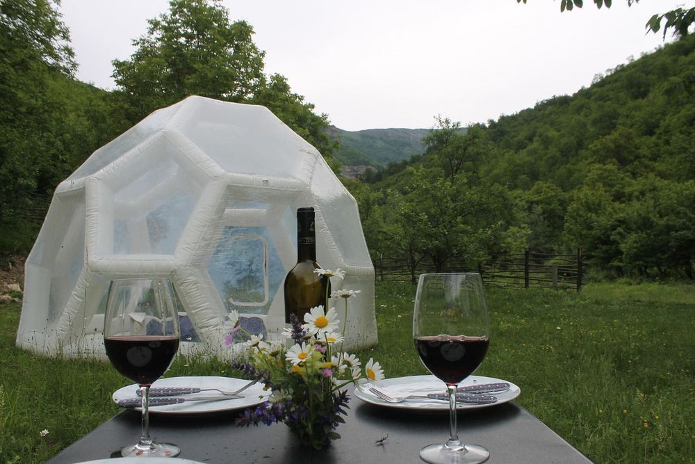 Прозрачна палатка надуваема