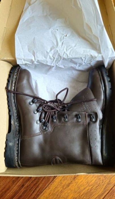 Bacanci unici militari