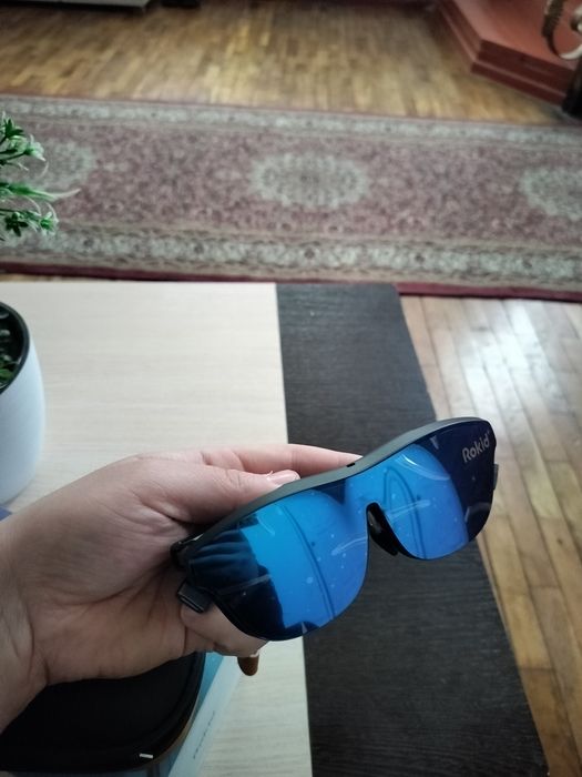 Rokid Max синий реальности