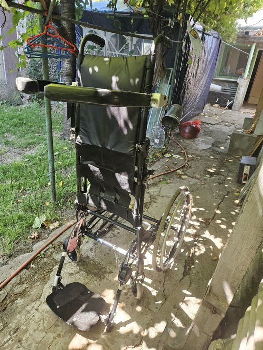 Scaun cu rotile verticalizator Lifestand
