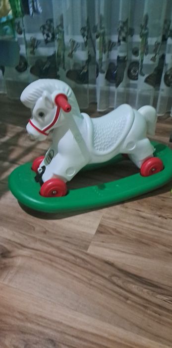 Конче люлка и с колелца