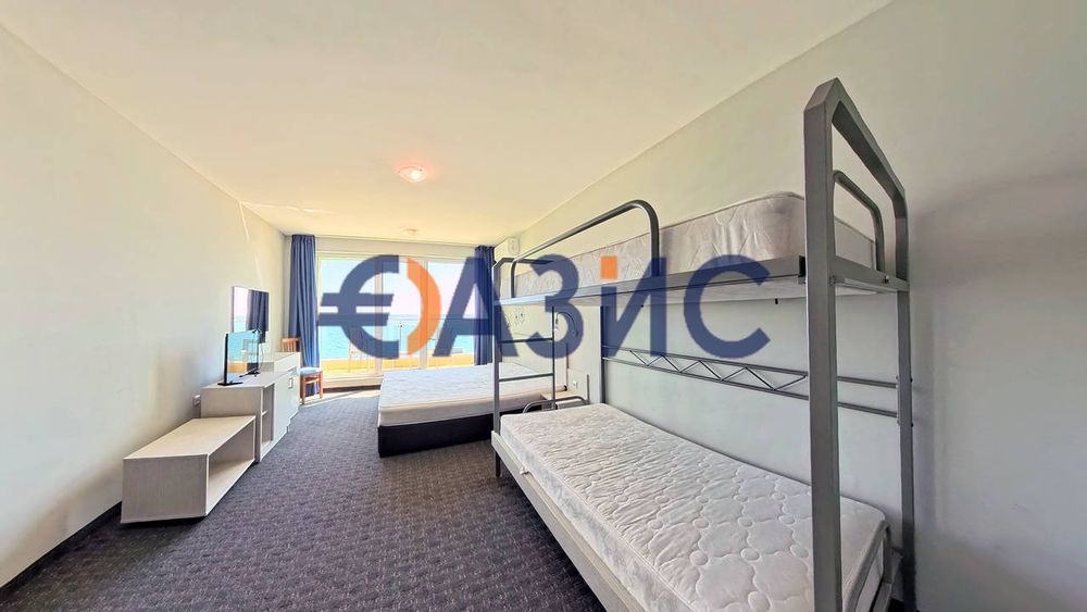 Продава се Едностаен апартамент в Несебър - 56 кв.м за 1117 €/кв.м - Снимка #7