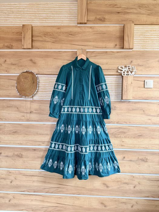 Разкошна лятна бохо рокля Zara