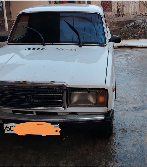 Холати яхши турган мошина