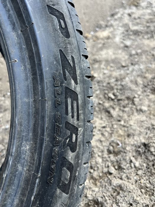 Pirelli 235/45/18