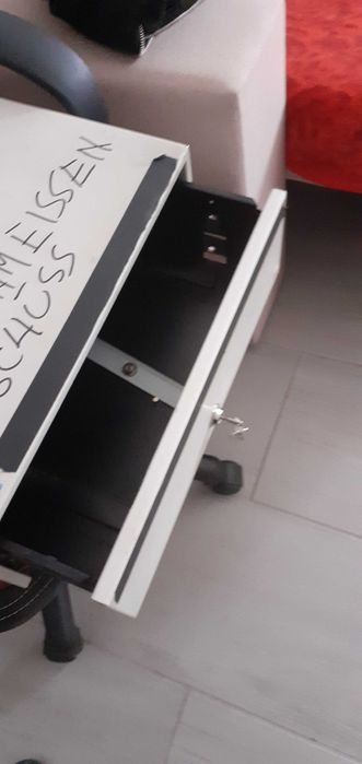 CASH BASES LTD casa de valori