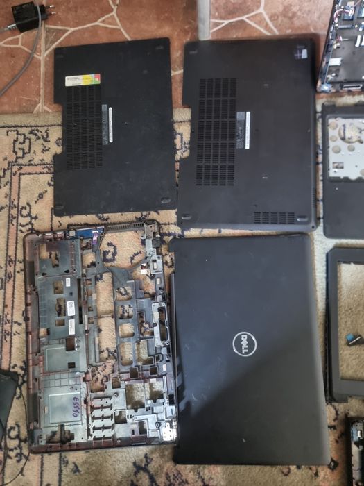 Laptop Dell pentru piese