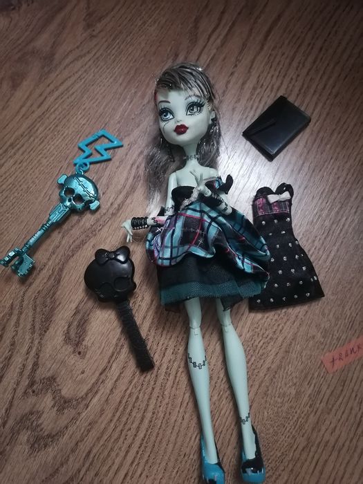 Monster high училището много кукли и музикална игра