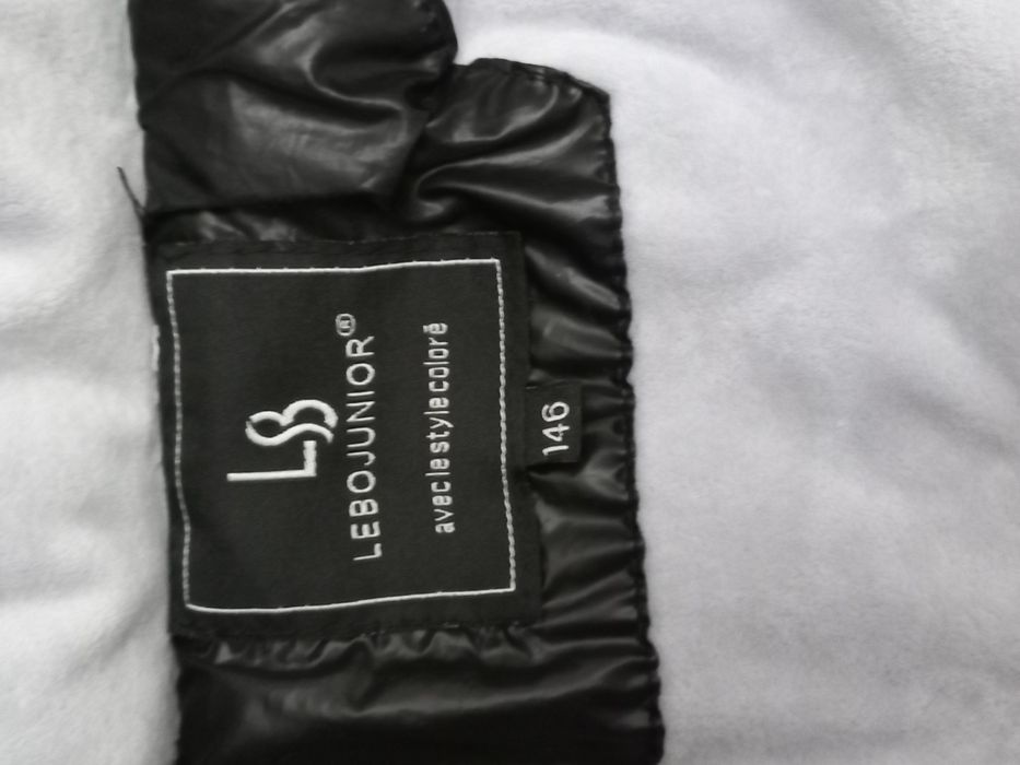 Продам детский пуховик на мальчика