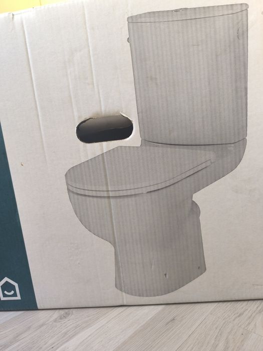 Vand WC, vas de toaletă și rezervor