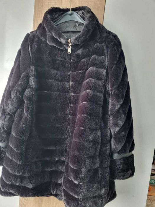 Двулицево дамско палто .Две палта в едно