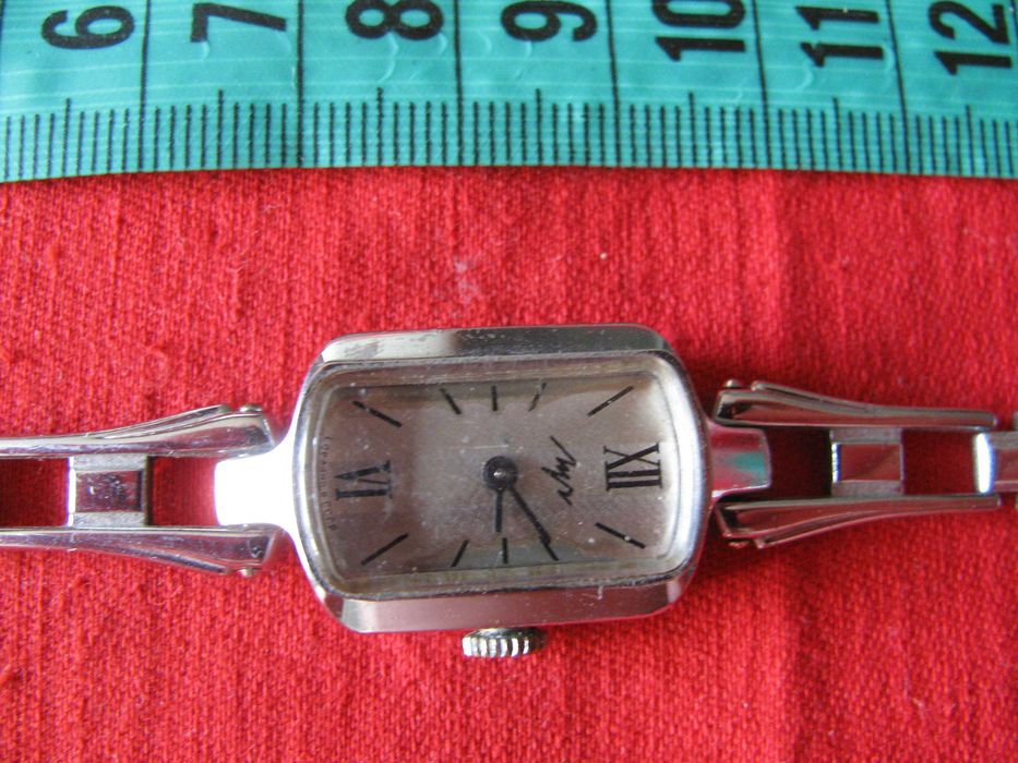 Продам наручные часы