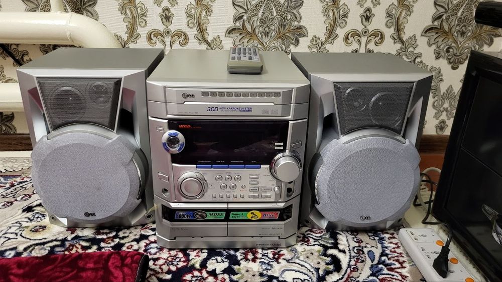 Muzikalniy super sentr LG