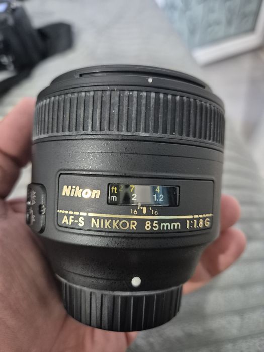 Vand nikon 85 mm G 1.8 f