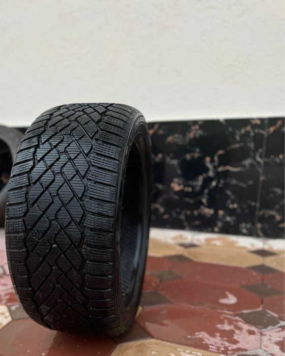 Покрышки зимние.