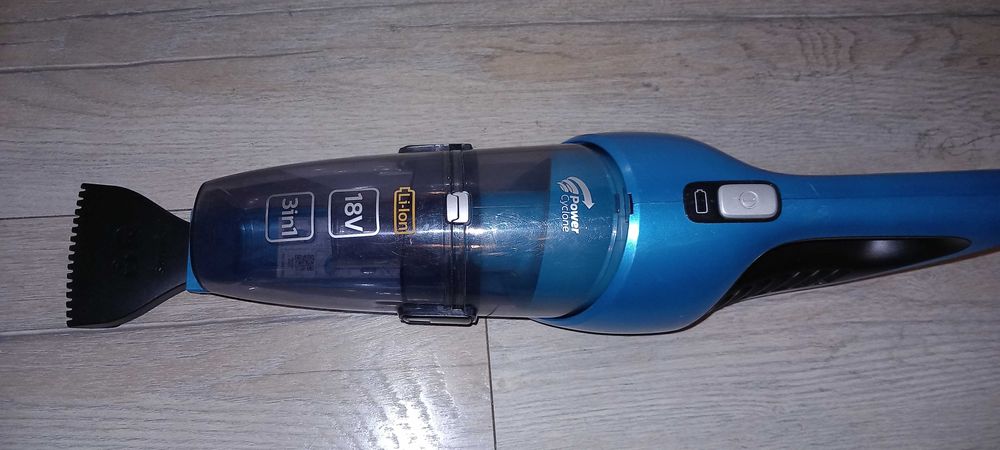 Philips PowerPro Aqua FC6077 — безжична прахосмукачка 3-в-1