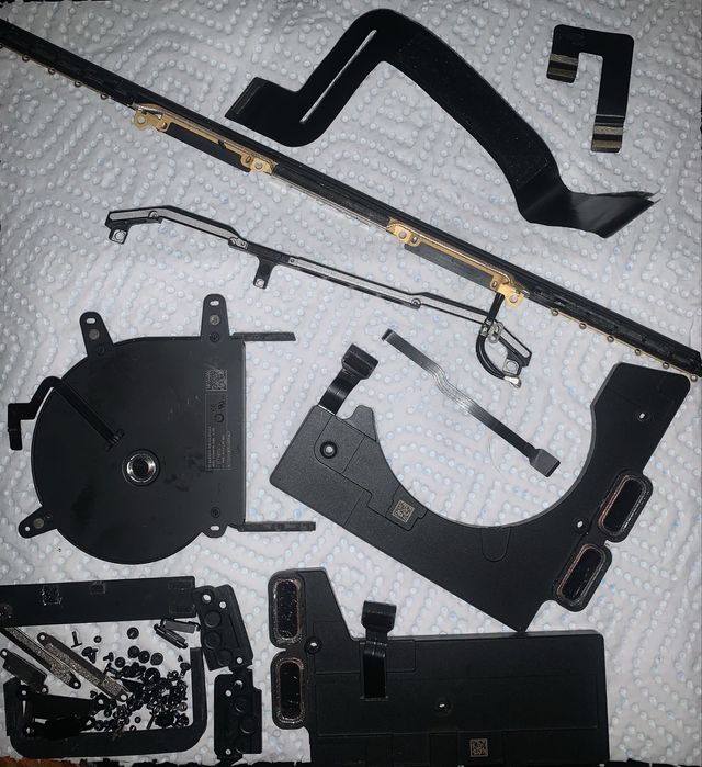 Части от macbook pro A1708 2017