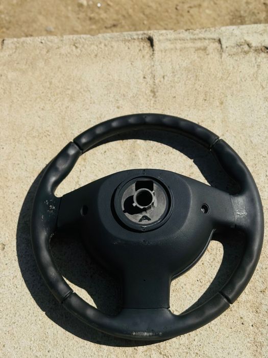 Volan Opel tigra b/corsa c in stare bună