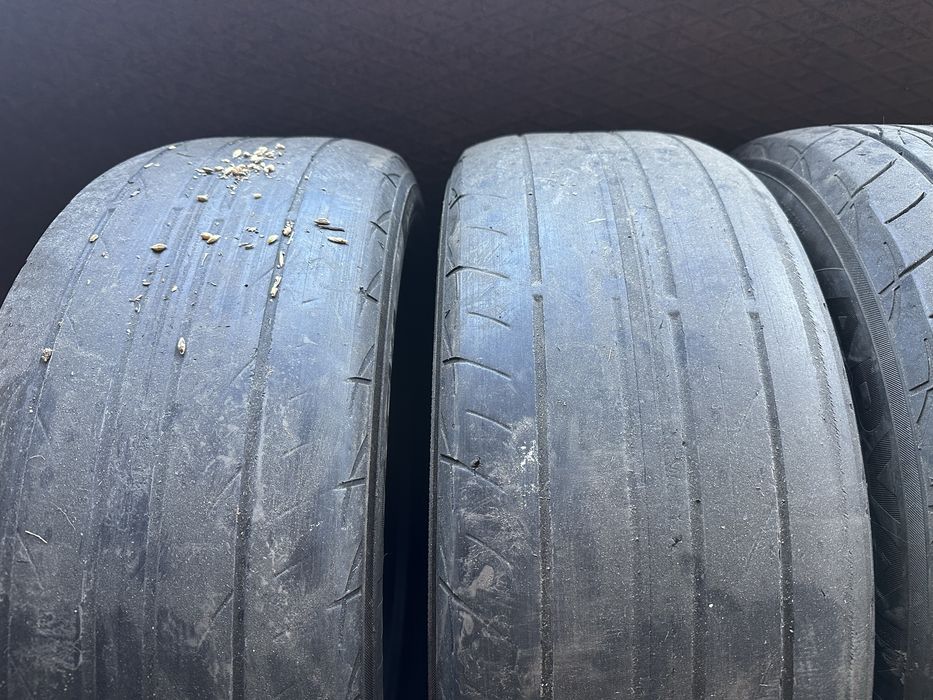 Продам резину летний размер 17